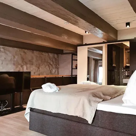 Fisher's Loft 3*