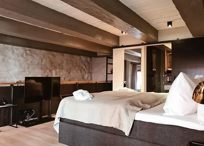 Fisher's Loft 3*